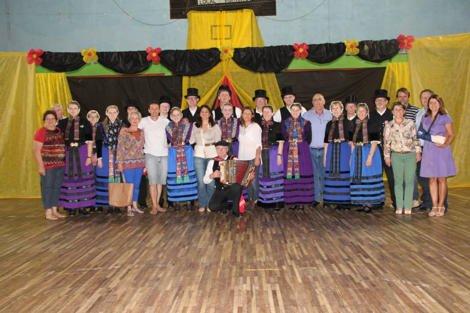 You are currently viewing Grupo de Dança Alemã se apresenta em Irineópolis