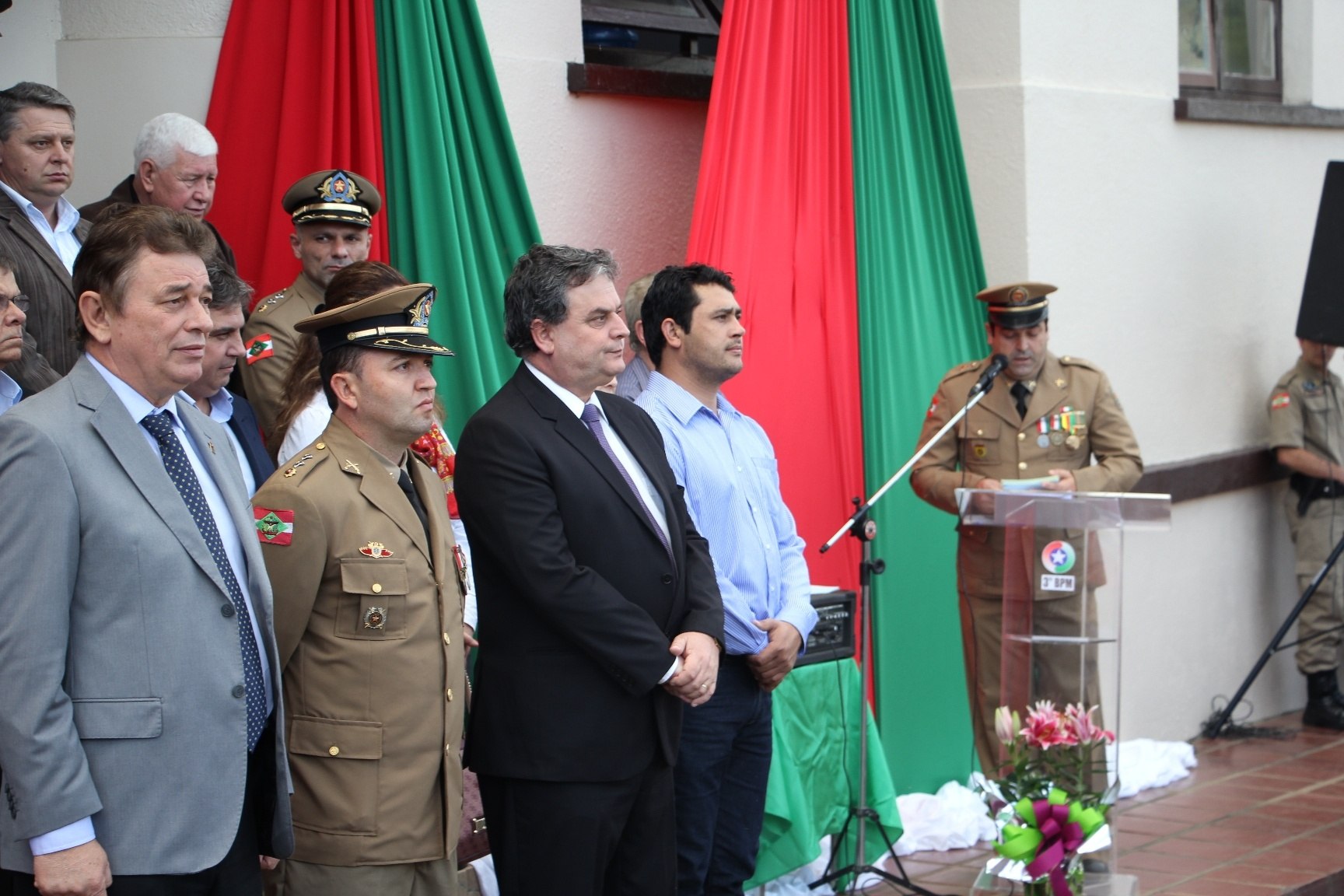 Read more about the article Promoções e homenagens marcam o aniversário da Polícia Militar