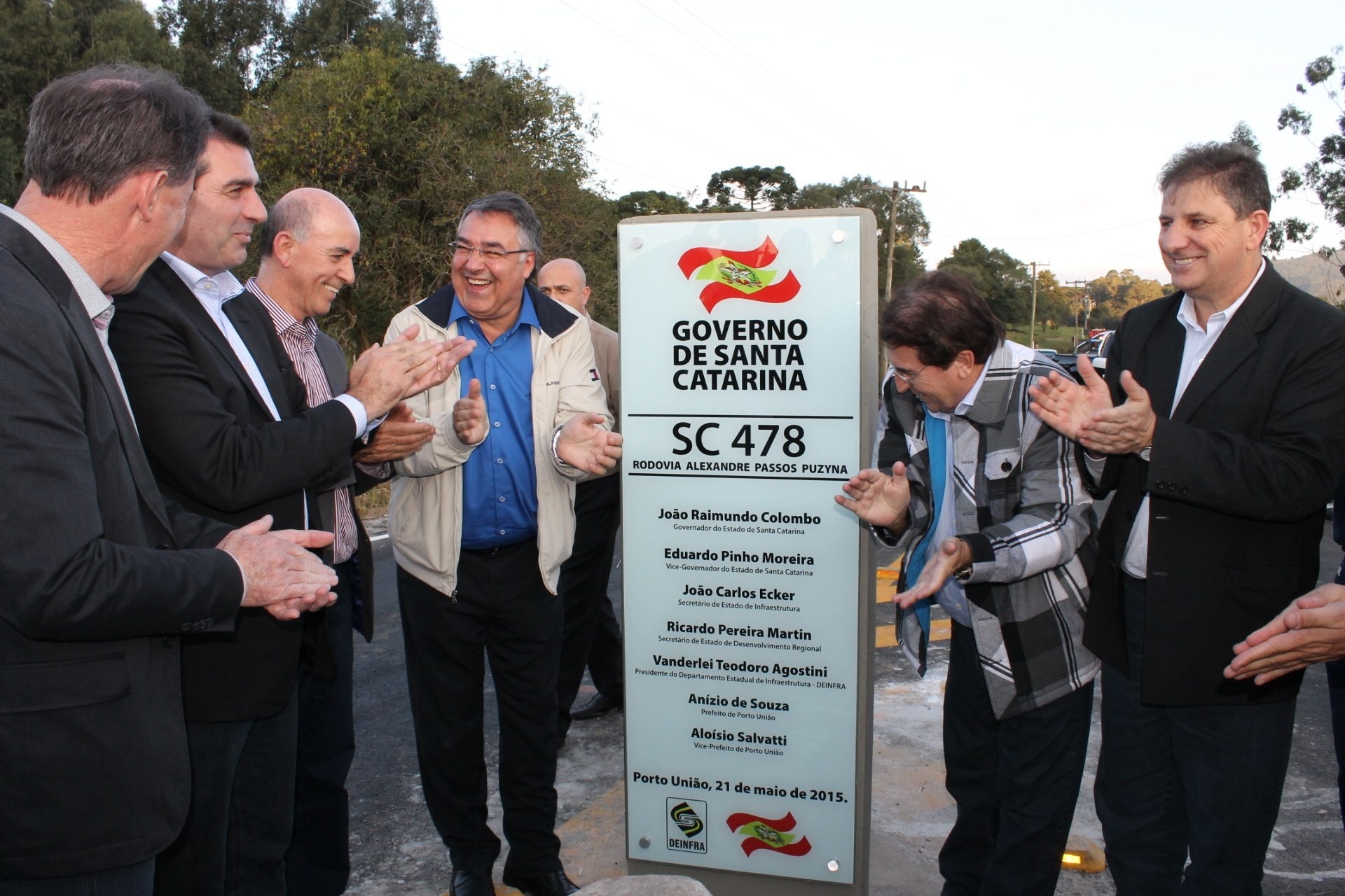 Read more about the article Governador inaugura obra em Santa Cruz do Timbó