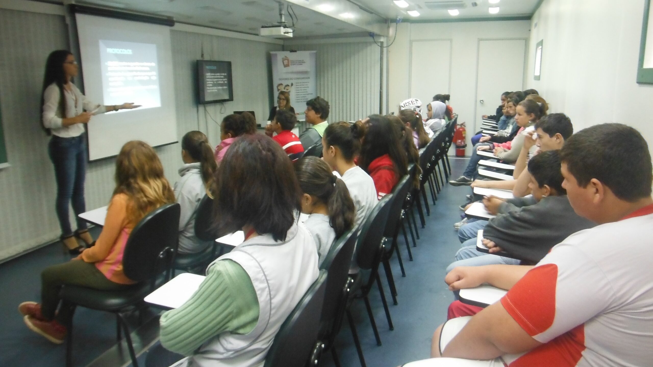 Read more about the article Carreta Escola do Procon está em Mafra para orientação do consumidor