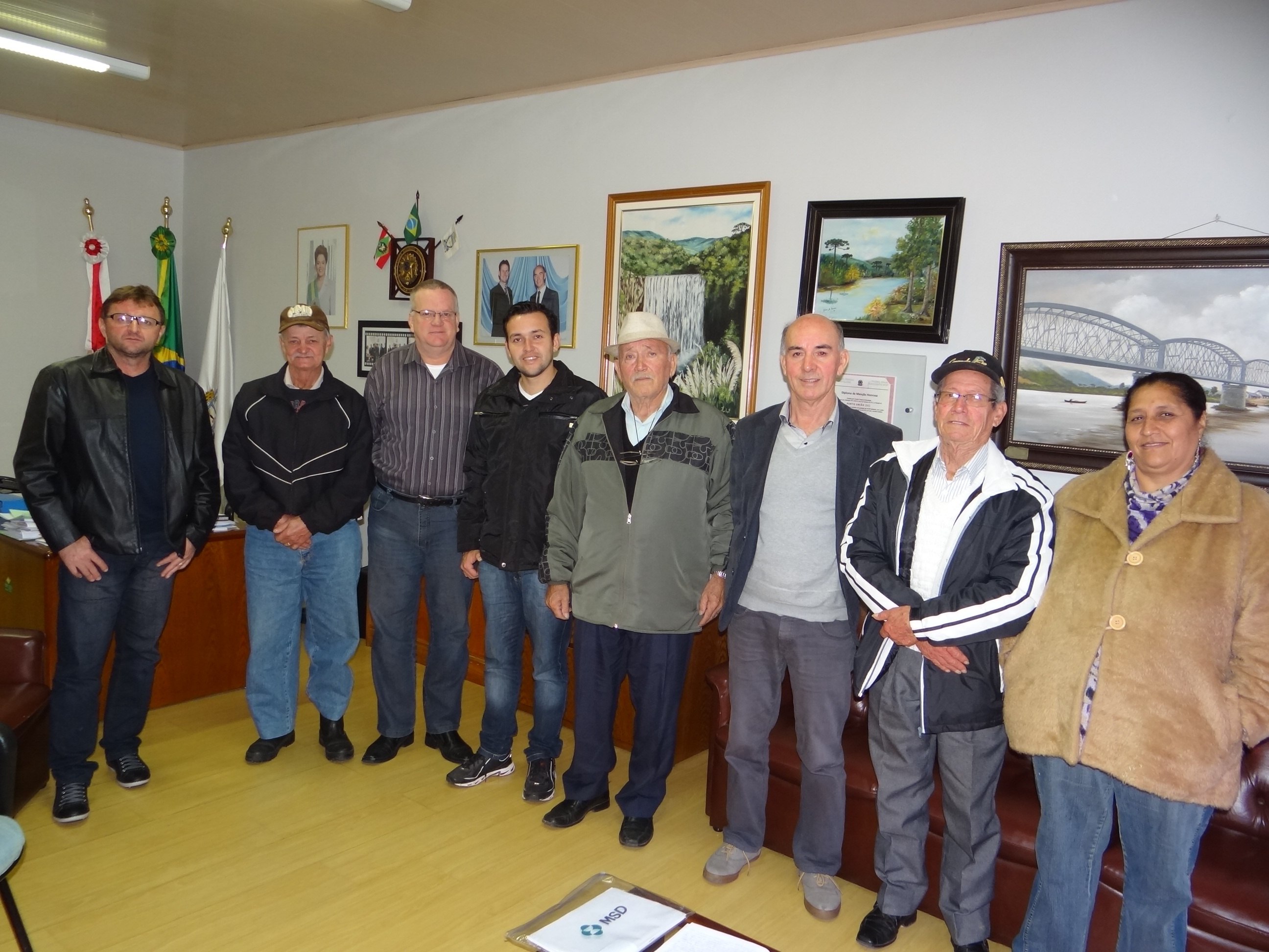 You are currently viewing Associação do bairro São Francisco participa de reunião no gabinete