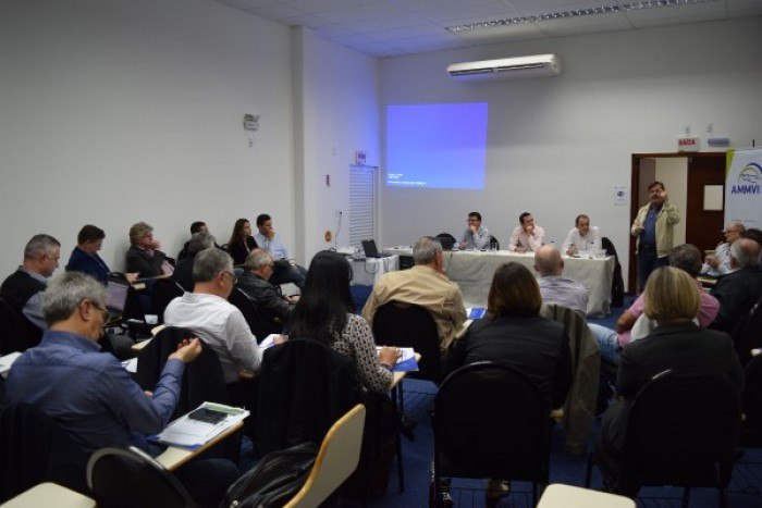 You are currently viewing O fortalecimento do Associativismo Municipal pautou a 3ª. Reunião do Colegiado de Secretários Executivos das Associações de Municípios