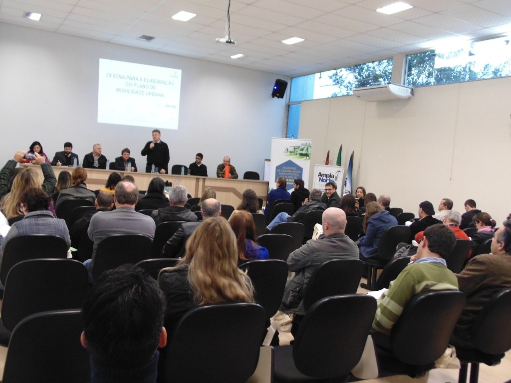 Read more about the article Seminário de Mobilidade urbana reúne prefeitos e técnicos em Mafra