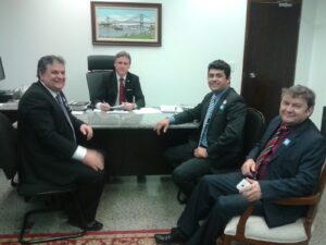 Read more about the article Prefeito Beto Faria visita senadores em Brasília