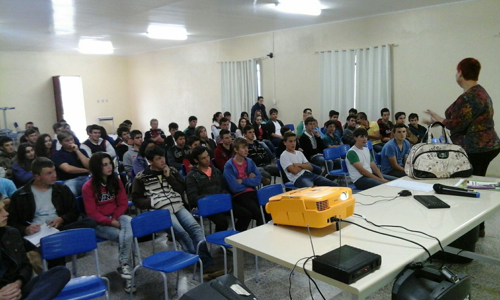 You are currently viewing Gerência Regional de Saúde de Canoinhas inicia ciclo de palestras sobre Prevenção do uso de álcool e outras drogas