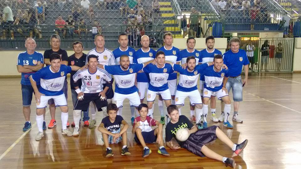 Read more about the article Amigos do XV leva o título da 11ª Taça Cidade de Mafra de Futsal