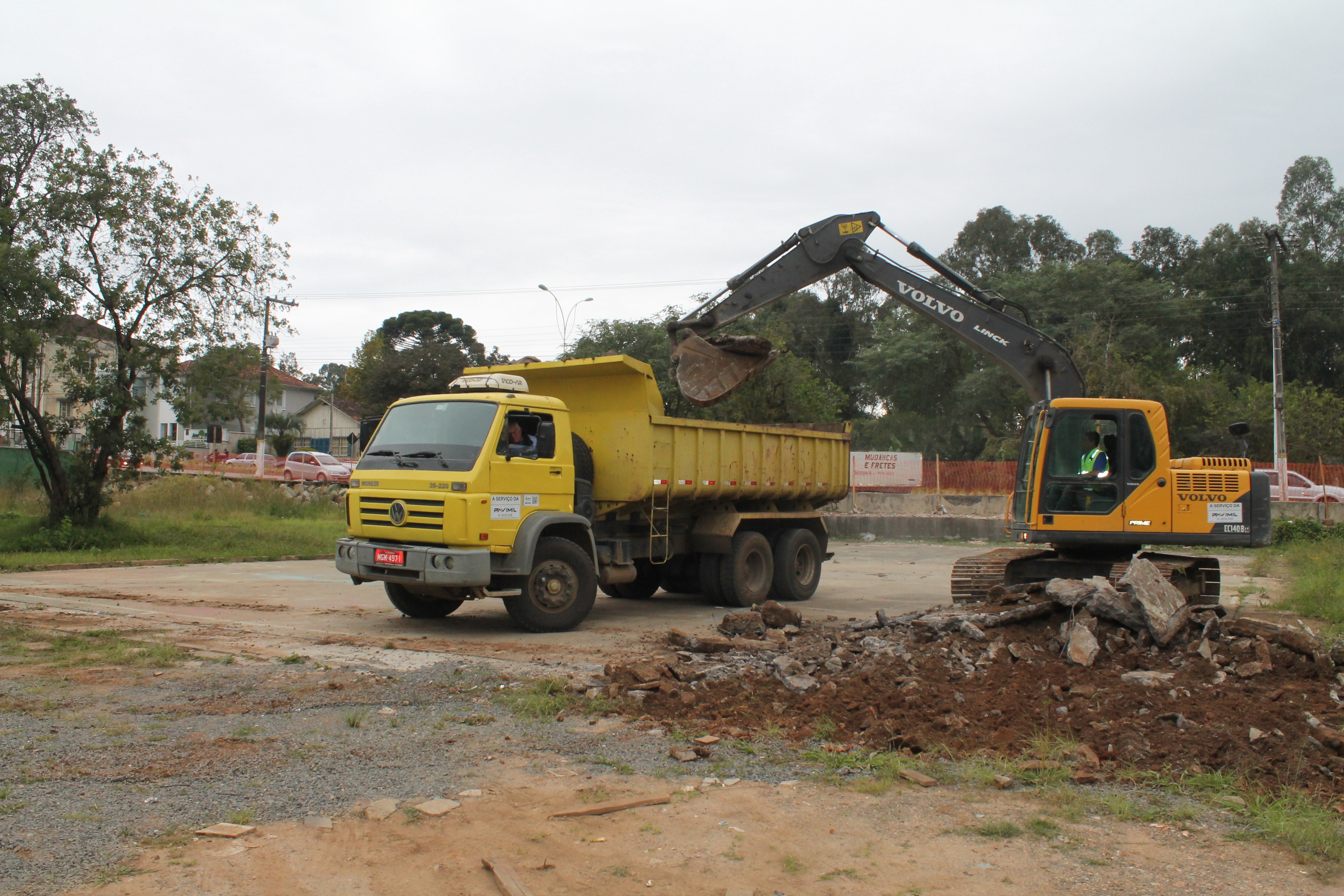 Read more about the article Wellington assina ordem de serviço para revitalização urbana no Perí