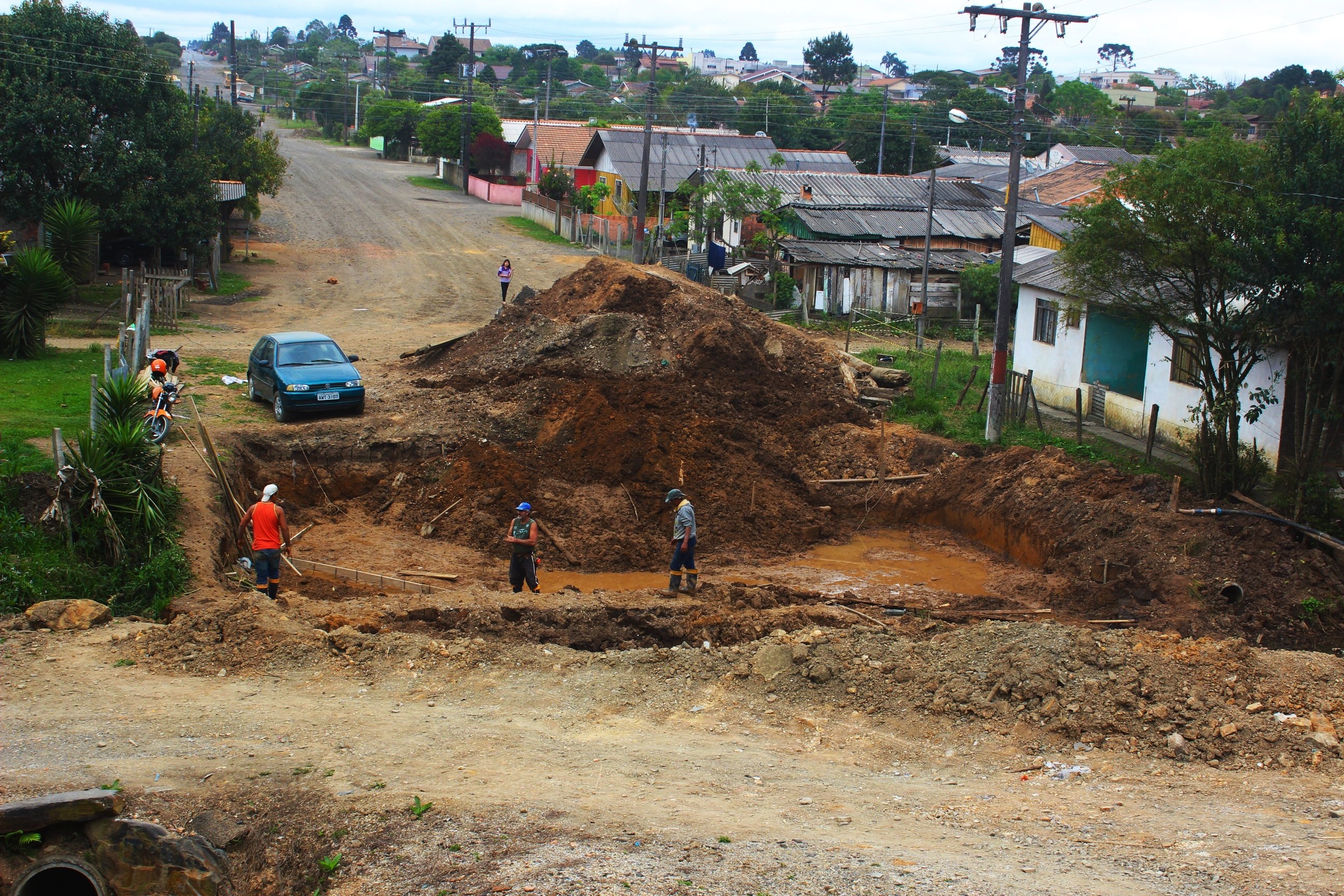 Read more about the article Iniciada construção de Ponte no Bairro Santa Mônica