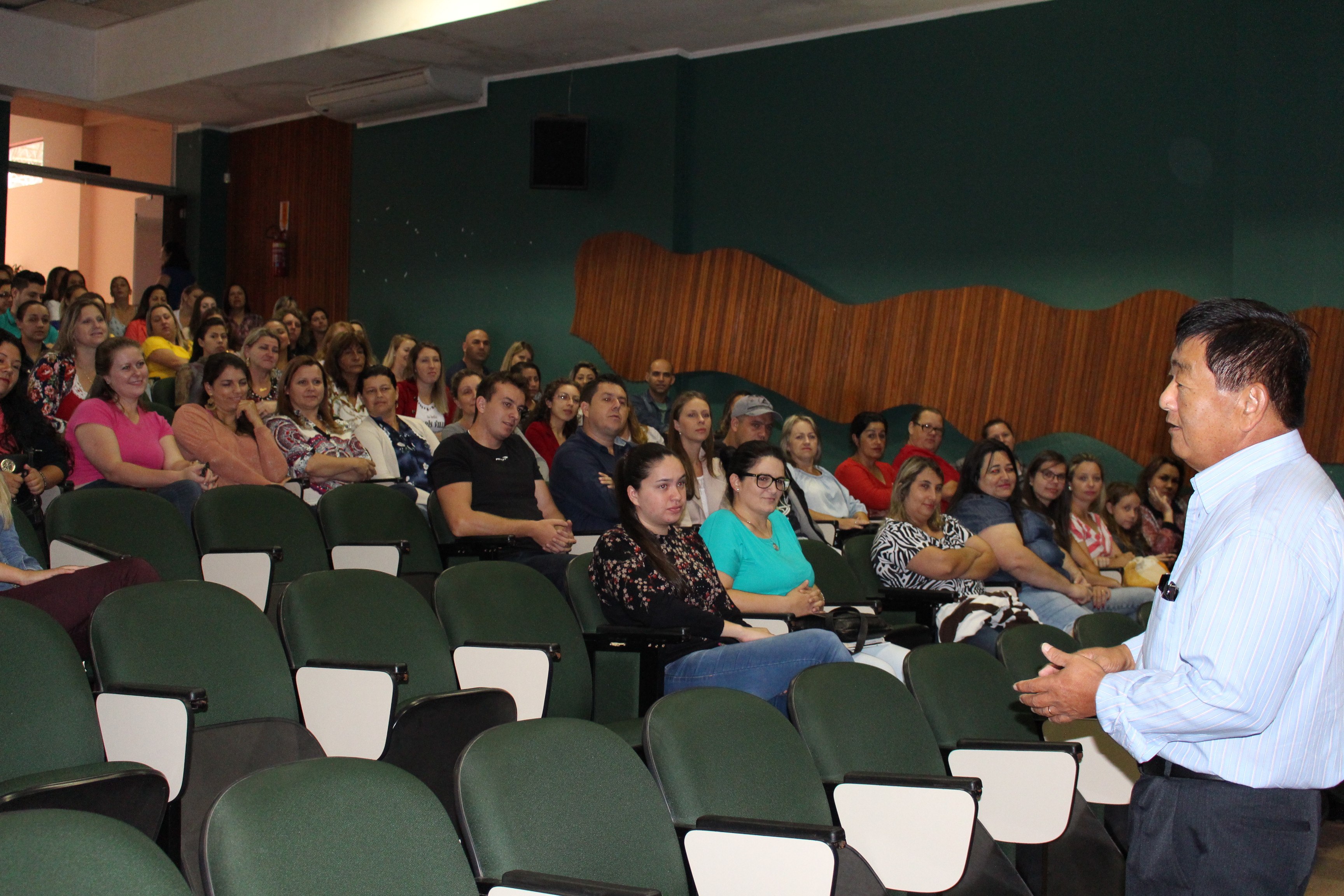 Read more about the article Educação reúne professores para a escolha de vagas em Três Barras