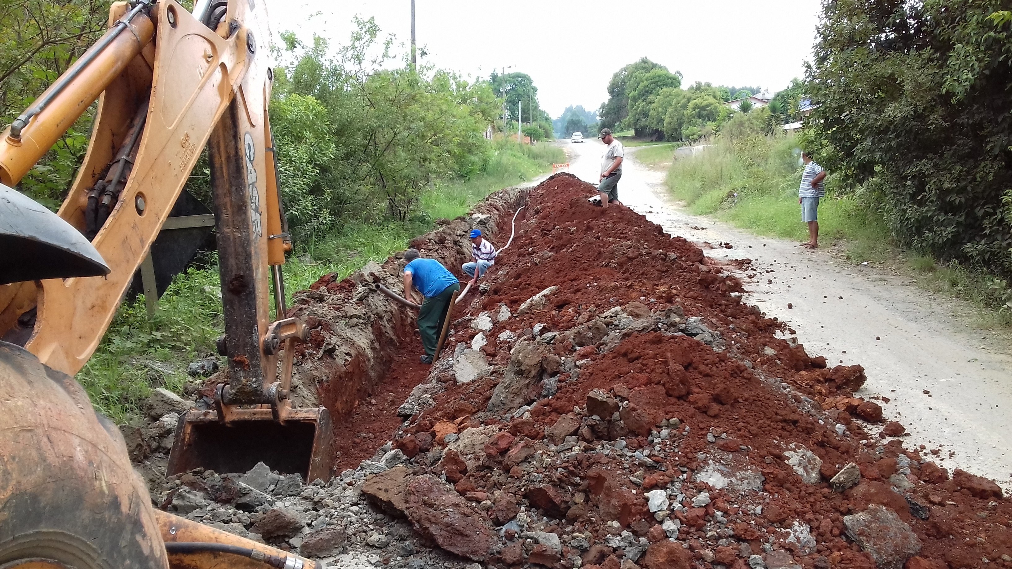 Read more about the article CASAN inicia obras para levar rede de água até o pátio da Mister Paper