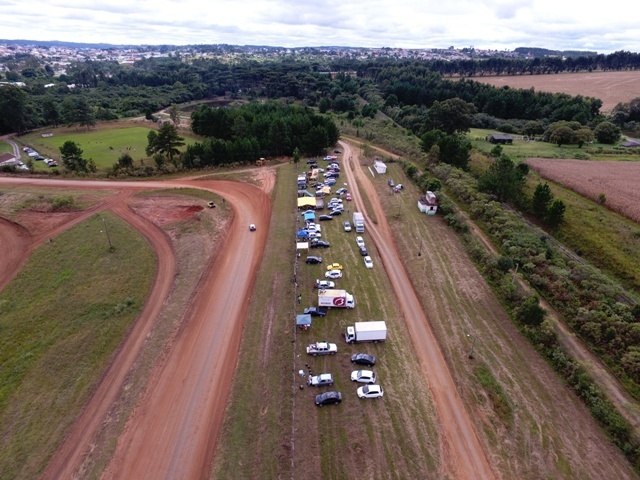 Read more about the article Copa Centenário movimenta autódromo de Mafra e esquenta pista para a abertura do Campeonato Catarinense de Arrancada na Terra