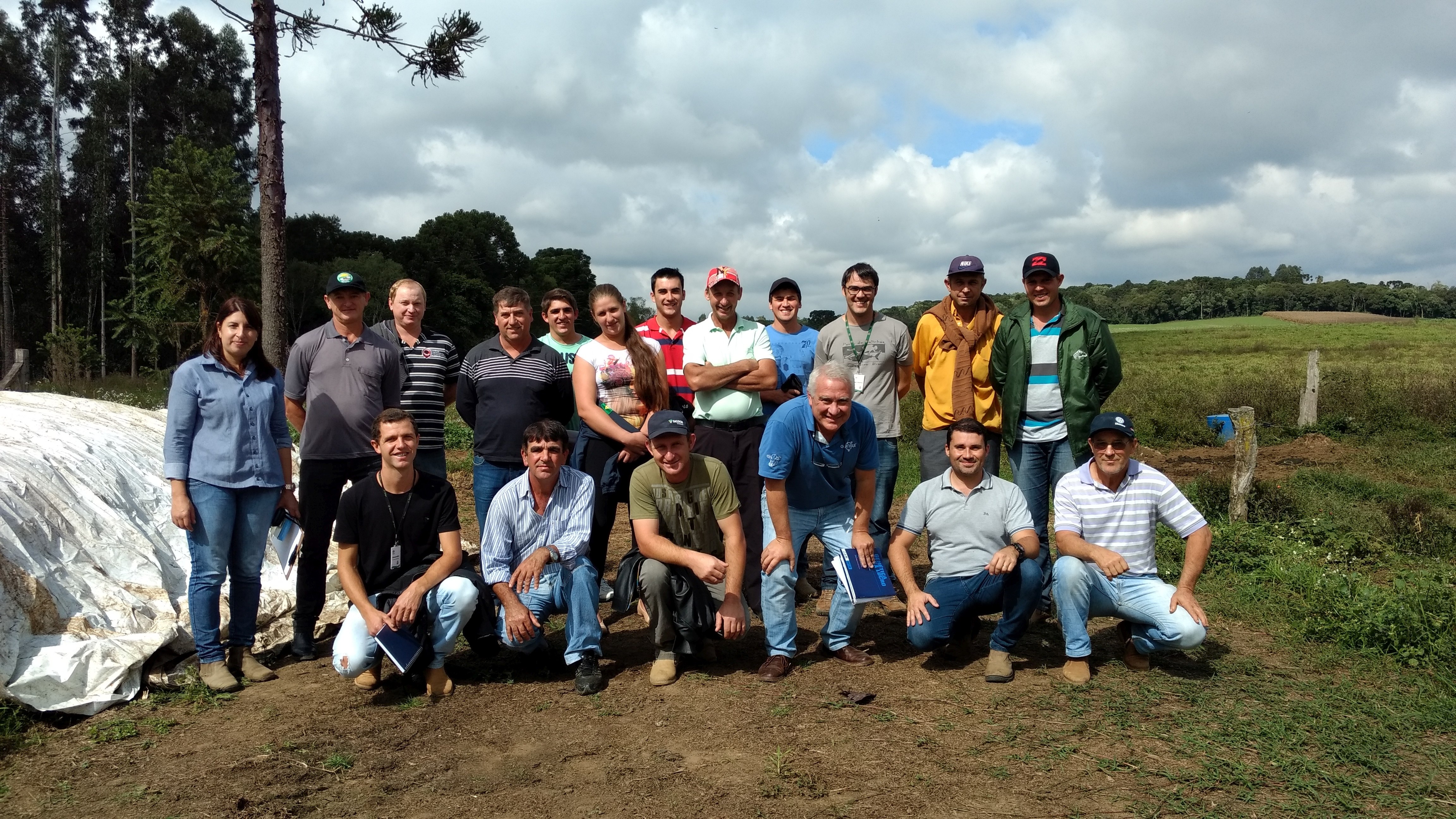 Read more about the article Epagri promove reunião técnica sobre a produção de leite a base de pasto