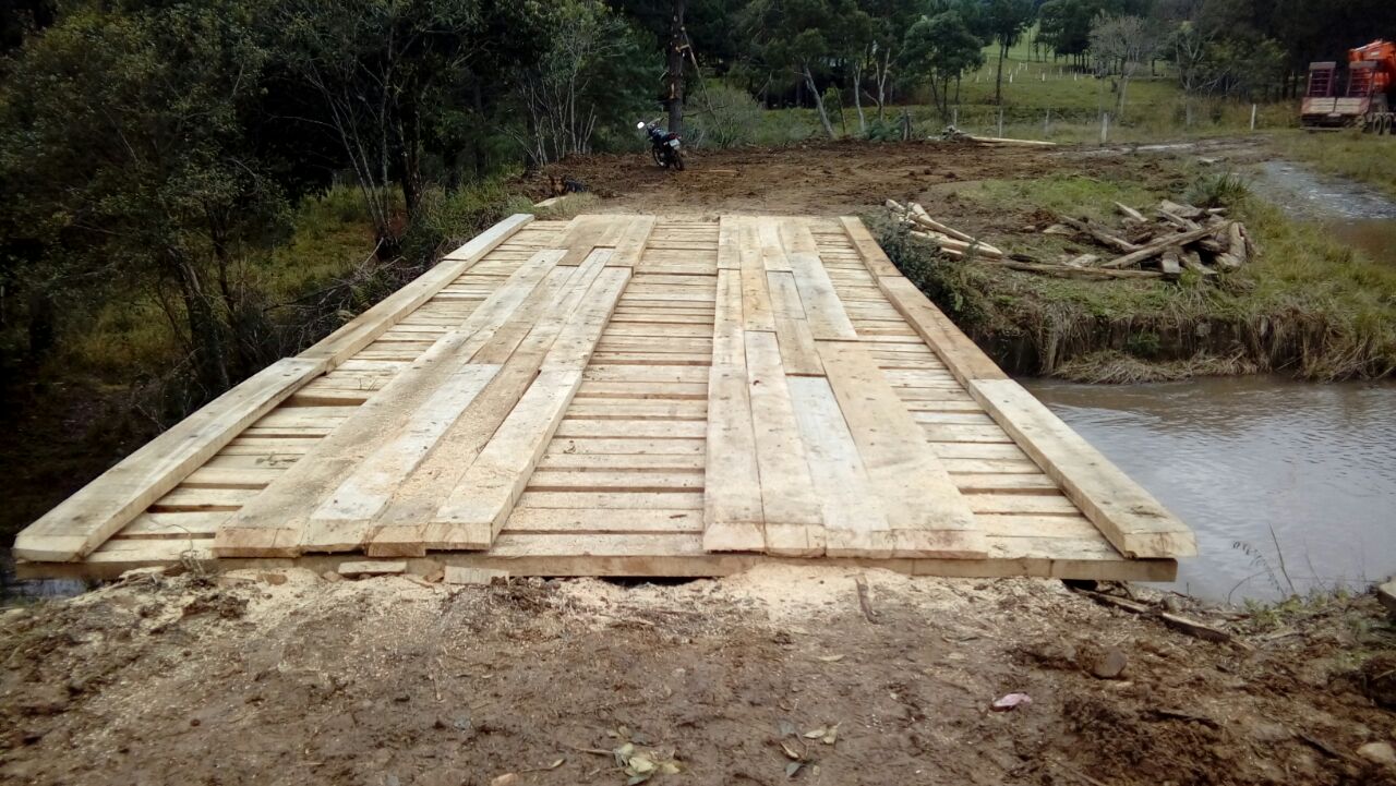 Read more about the article Ponte reformada em Rio da Areia do Meio