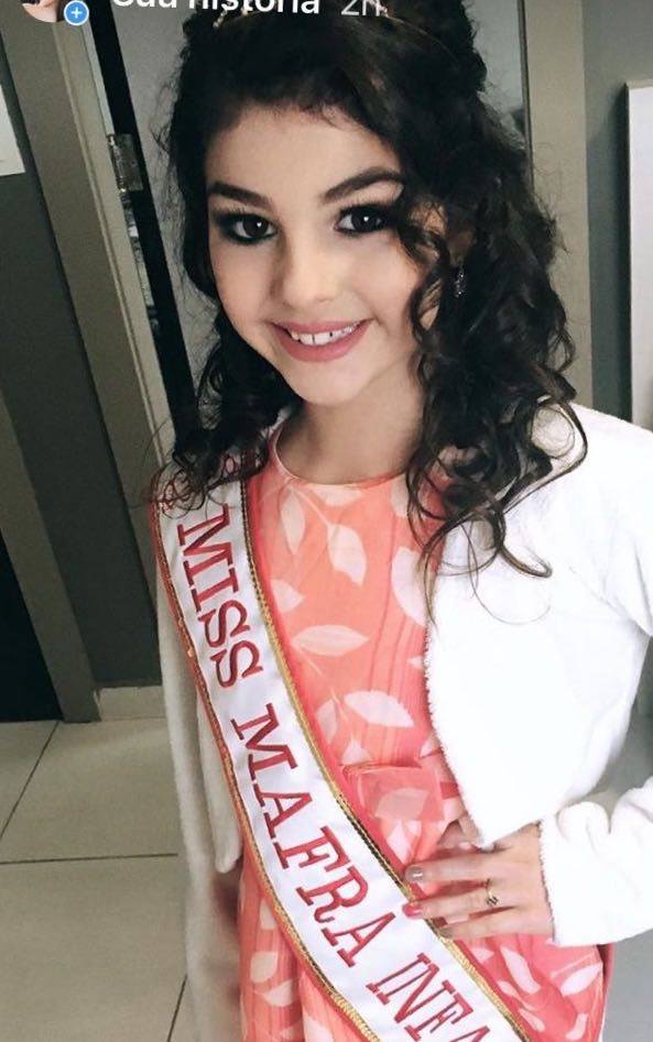 Read more about the article Mafrense Ana Laura, Miss Santa Catarina Infantil 2018, disputa em outubro o Miss Brasil