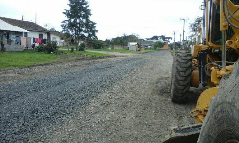 Read more about the article Empedramento e nivelação de ruas garantem melhor tráfego nas vias urbanas papanduvenses