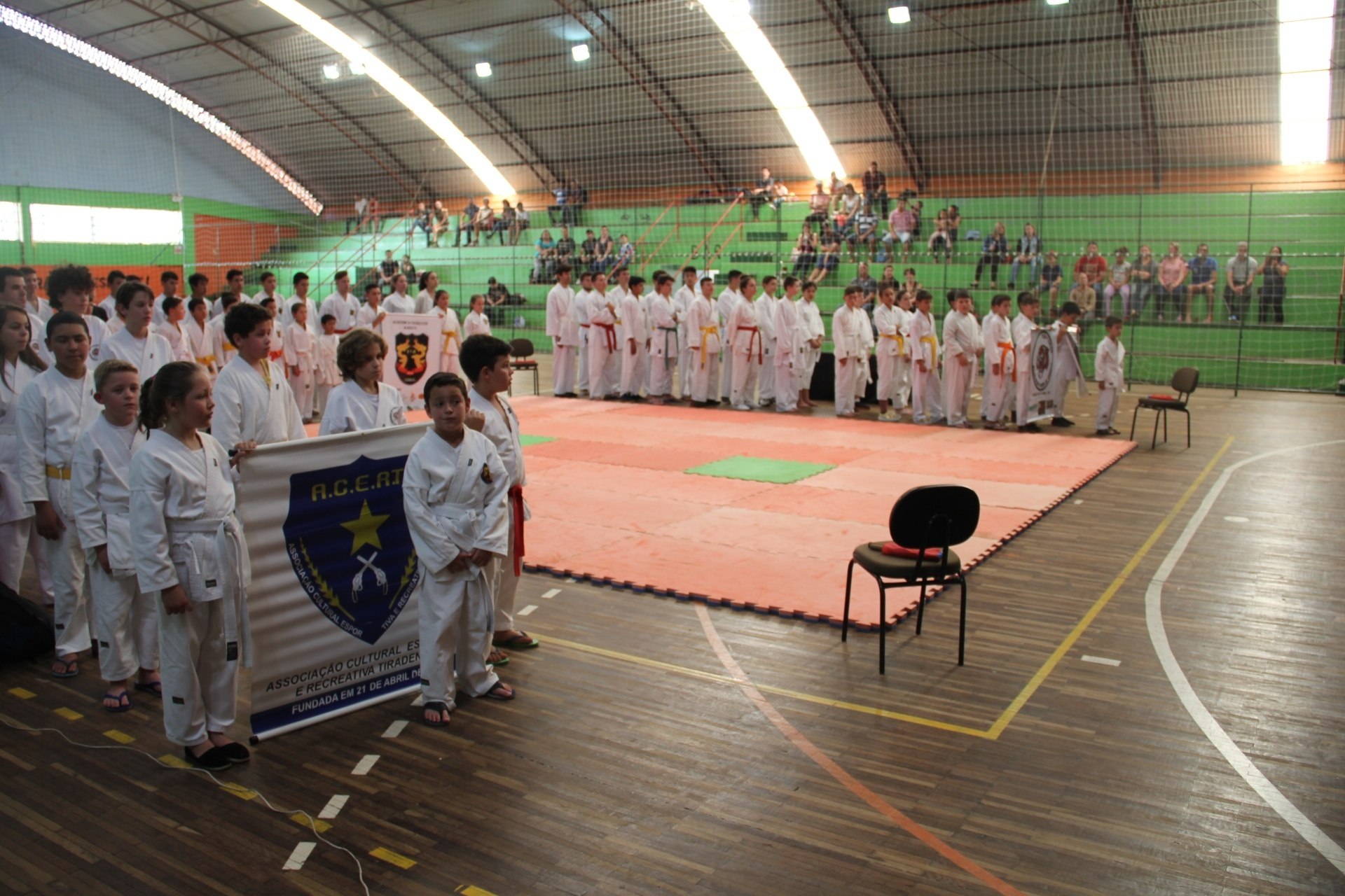 Read more about the article TAÇA IRINEÓPOLIS DE KARATÊ