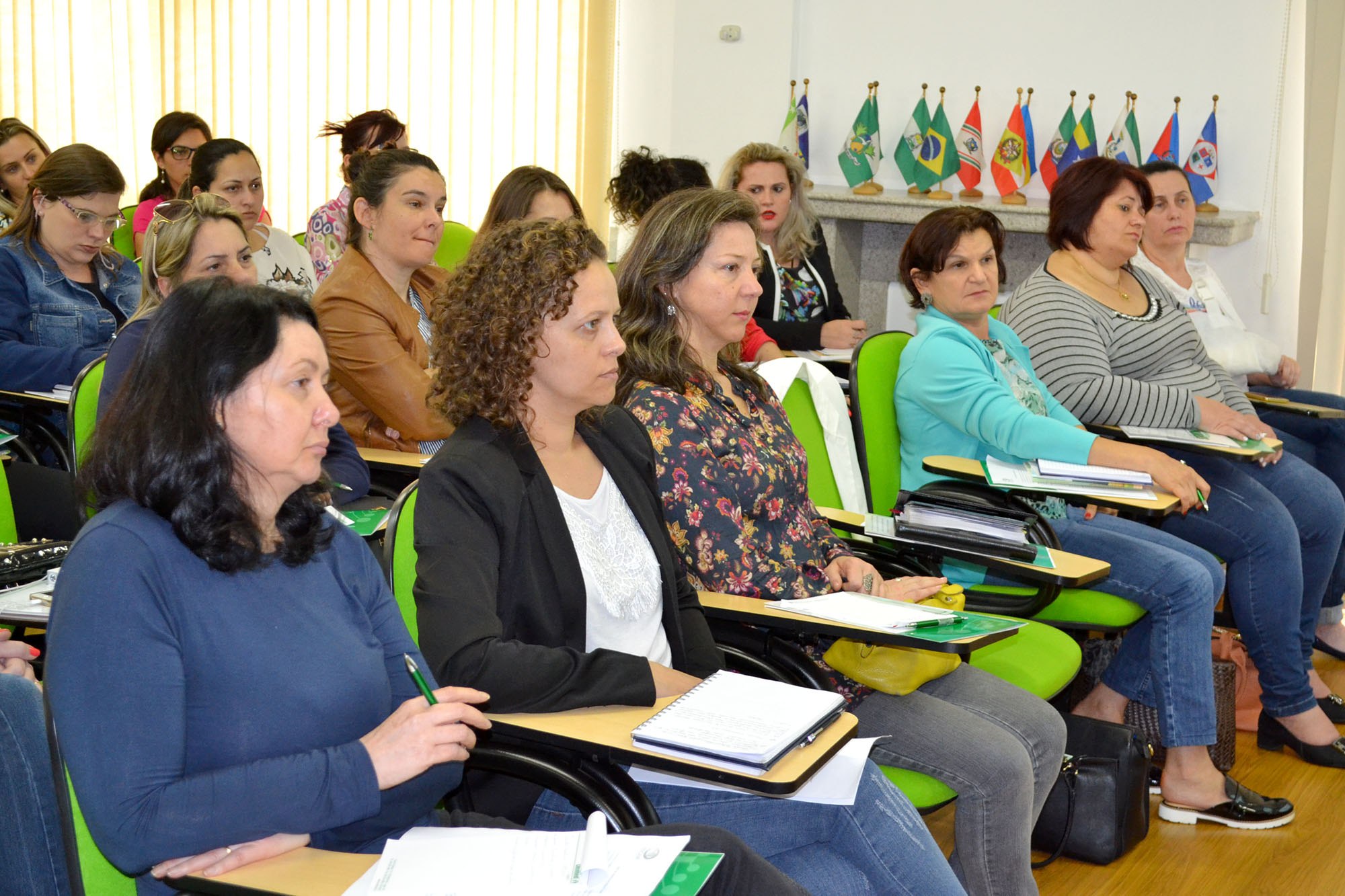 You are currently viewing AMPLANORTE participa de discussão sobre atuação da assistência social em Lages