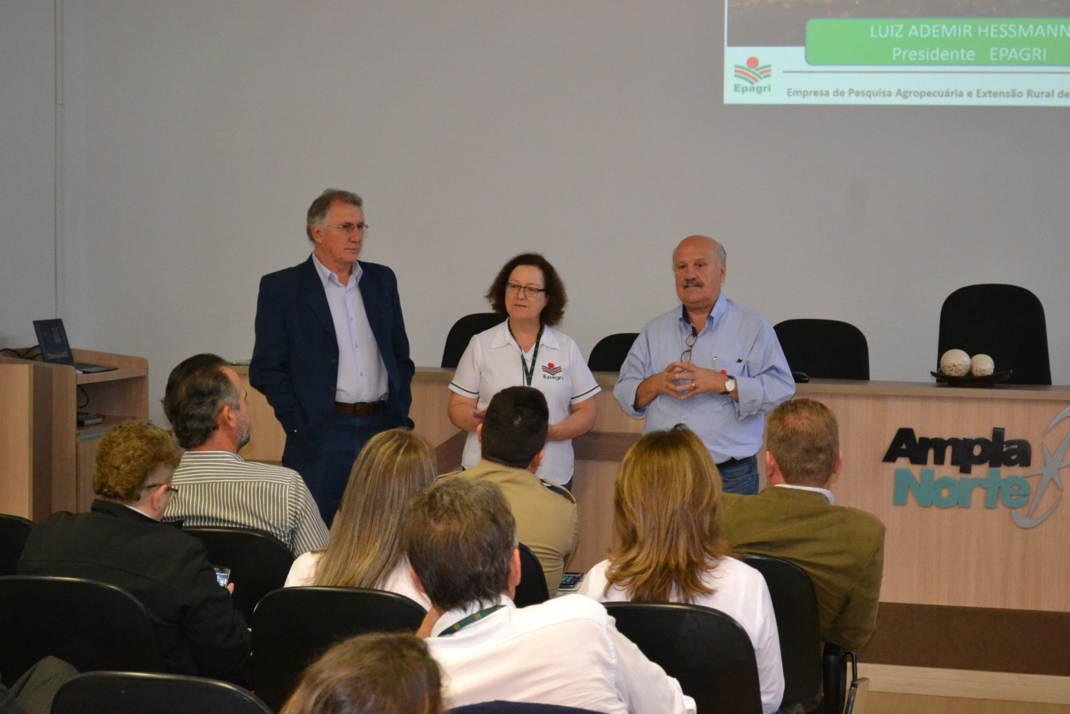 You are currently viewing Presidente da Epagri participa em Mafra do Dia de Ação de Governo