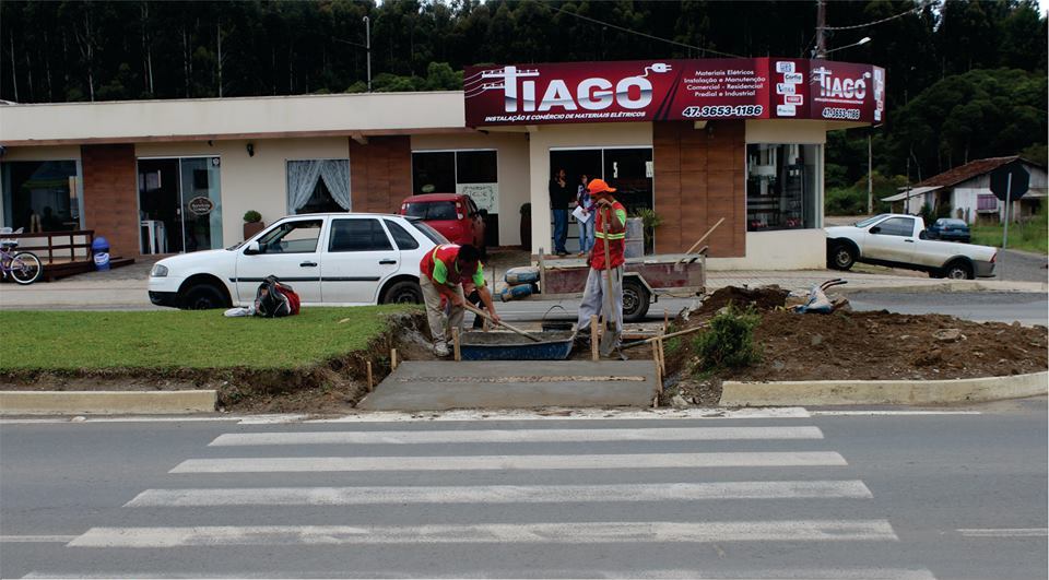 You are currently viewing Passagens de pedestres na extensão da avenida Papa João XXIII  visam oferecer mais segurança e mobilidade aos papanduvenses