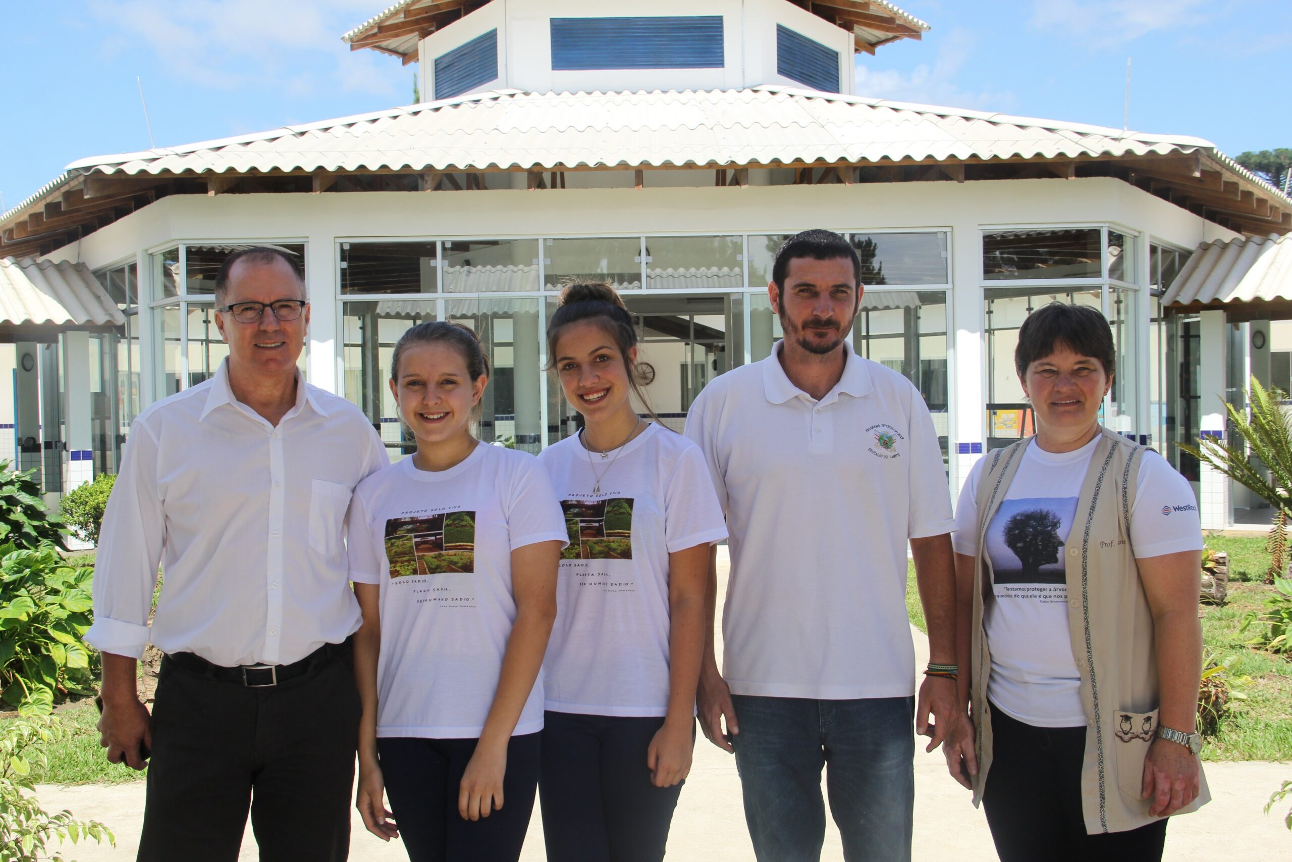 You are currently viewing Alunas da rede municipal de Canoinhas participam da maior feira do Brasil voltada à agricultura familiar