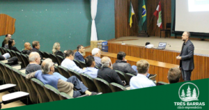 Read more about the article Elaboração do Pedem é debatida durante reunião com lideranças do município