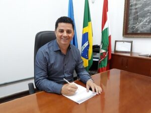 Read more about the article Entrevista. Crescimento do Planalto Norte depende agora da união dos prefeitos, diz Beto Passos