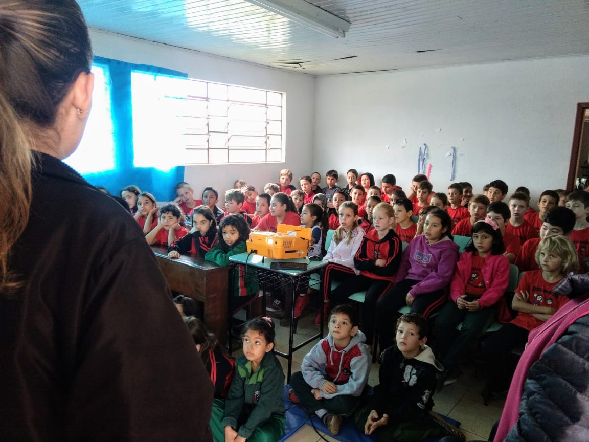 You are currently viewing Palestra Sobre Bullying reune mais de 140 alunos