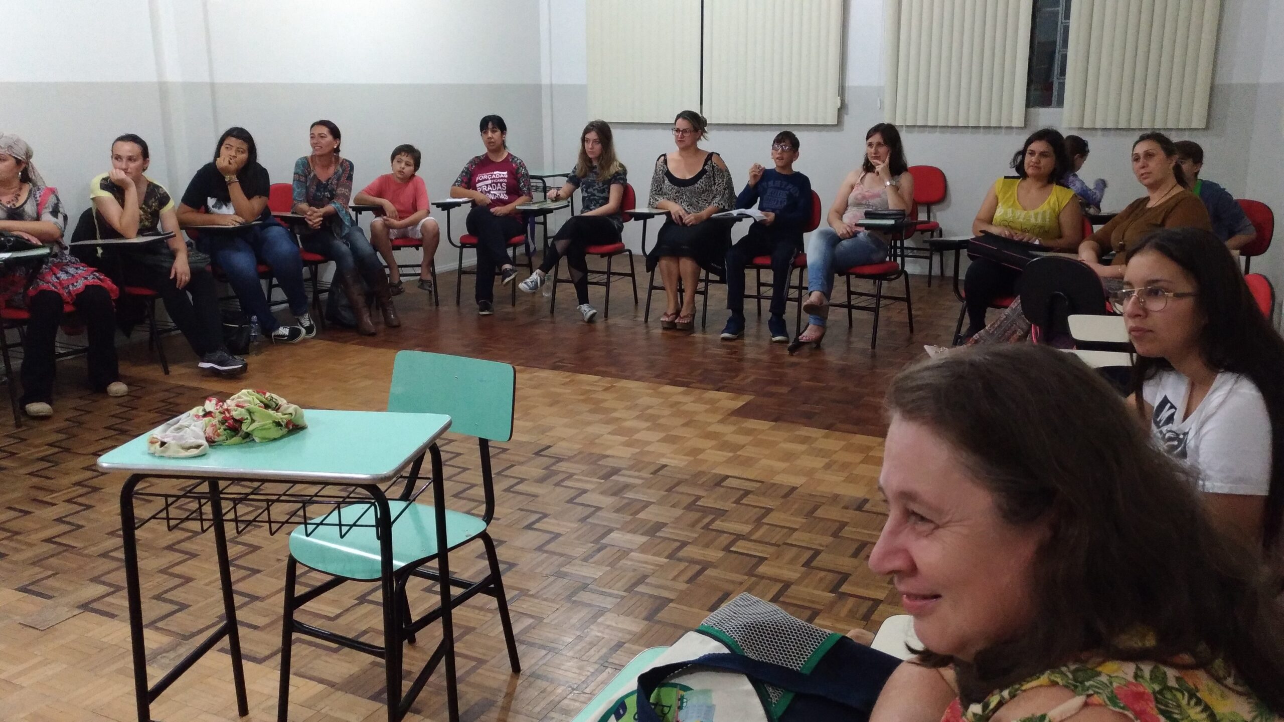 You are currently viewing Curso de libras em mafra vem por parceria entre educação e igreja