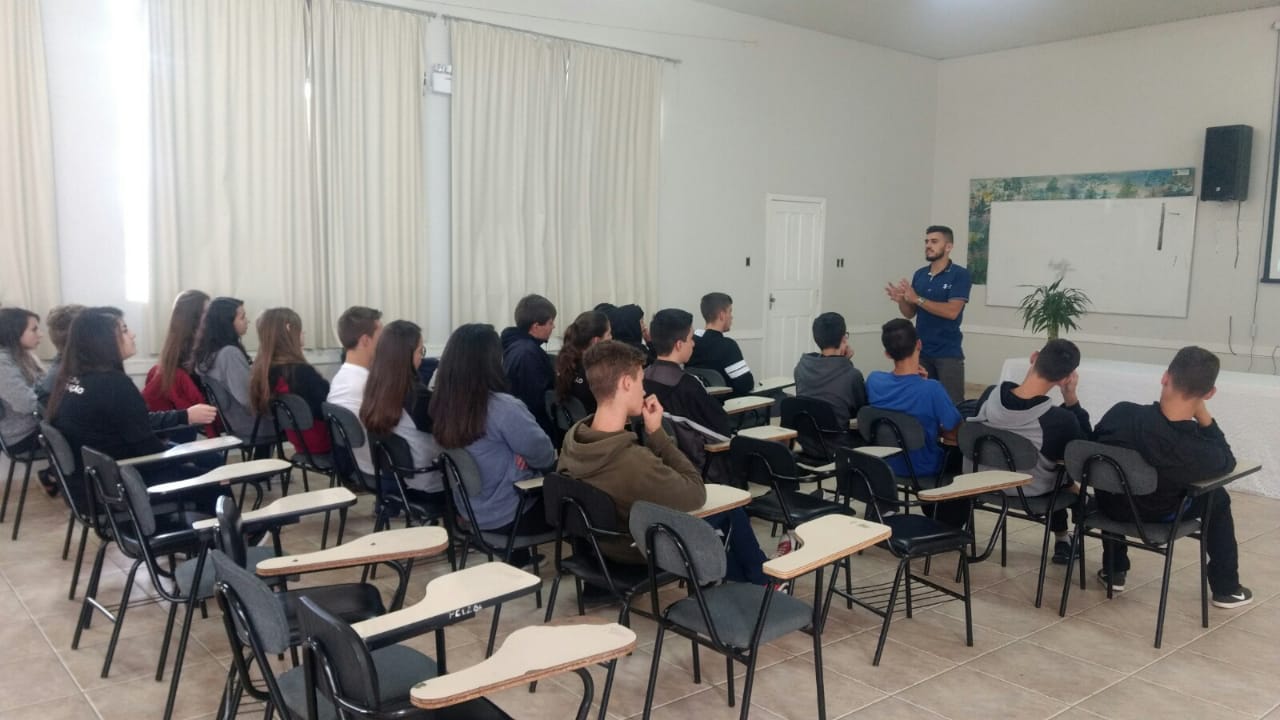 You are currently viewing Assessoria da Juventude promove treinamento de liderança