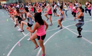 Read more about the article Prefeitura realiza movimente-se com aula de zumba