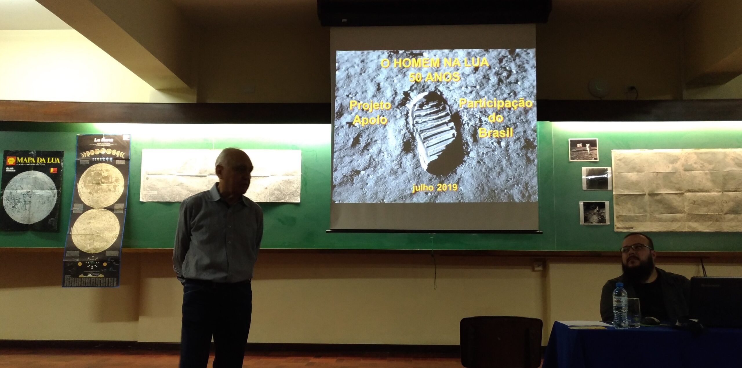 You are currently viewing Astrônomo falou em Mafra da participação brasileira no projeto Apollo 11 que levou homem à lua há 50 anos