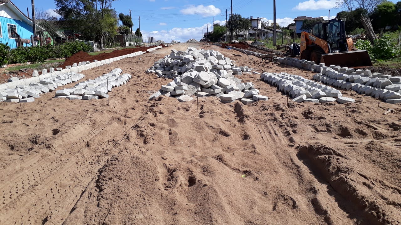 Read more about the article Obras de pavimentação da Rua Fioravante Ribeiro da Silva em Major Vieira está em andamento