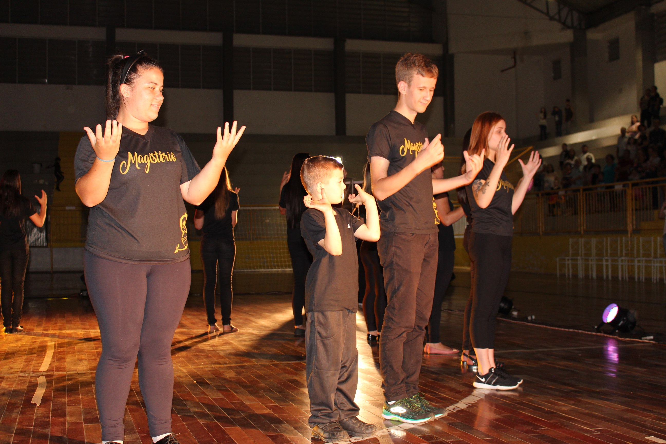 Read more about the article Revelação de talentos e criatividade marcam o 26° Festival de Dança de Três Barras