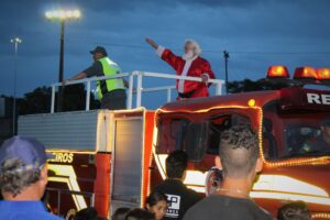 Read more about the article Música, queima de fogos e presentes para mais de 2,8 mil crianças do São Cristóvão encerram o Natal Luz