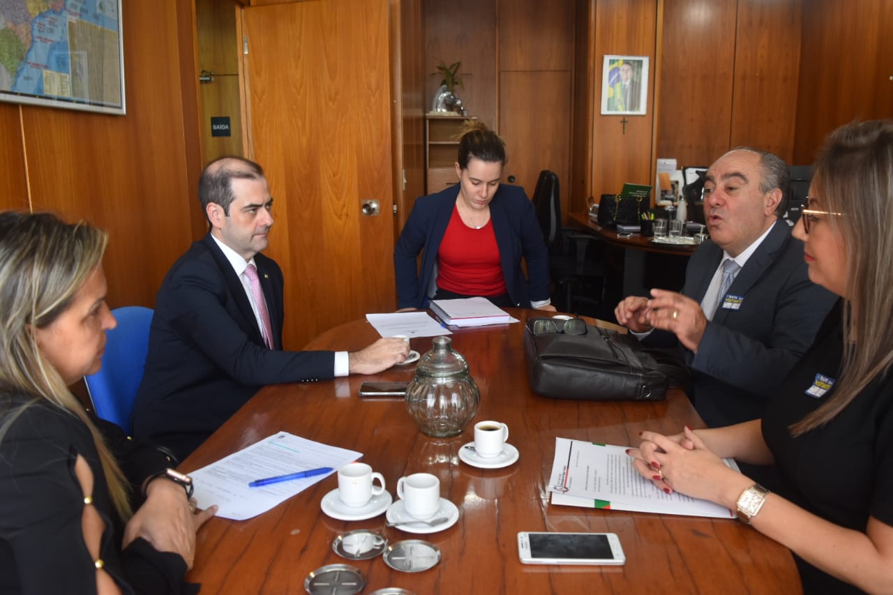 You are currently viewing Prefeito de Major Vieira e Presidente da Fecam, Severgnini cumpre agenda em Brasília