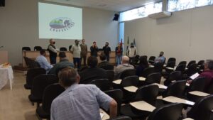 Read more about the article Cooperleite é tema na reunião do colegiado de agricultura