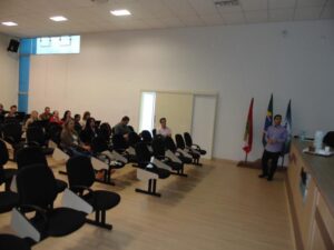 Read more about the article Municípios da AmplaNorte participam de apresentação e capacitação do novo Portal desenvolvido pela Fecam