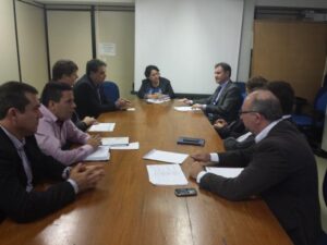 Read more about the article Prefeitos da AMPLANORTE buscam interação com programa do Governo Federal que deve trazer desenvolvimento para a região