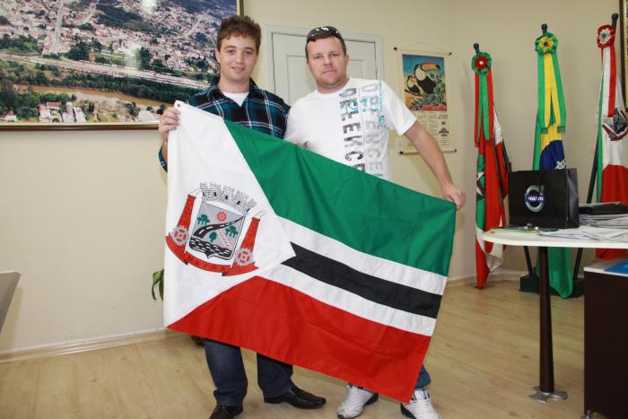 You are currently viewing Bandeira oficial de Mafra estará na Jornada Mundial da Juventude