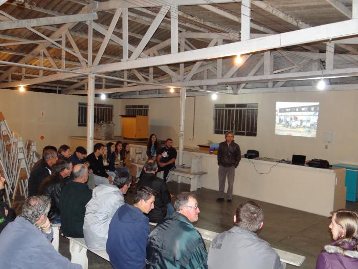 You are currently viewing Professores da UFSC visitam agricultores de Porto União