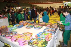 Read more about the article 1ª Feira do Livro conquista público infantil e adulto