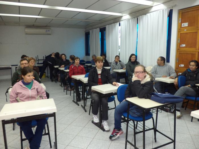 Read more about the article PRONATEC inicia curso de auxiliar de costura para alunos da APAE de Mafra