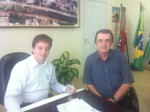 Read more about the article Prefeito de Mafra recebe visita do Presidente da Câmara Municipal de Itaiópolis