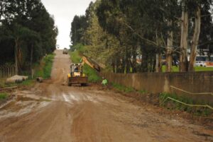 Read more about the article Rua da zona Noroeste de Canoinhas recebe serviço da secretaria de Obras