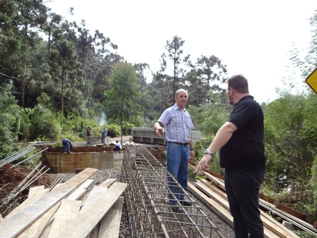 You are currently viewing Prefeito Anízio visita região de São Miguel da Serra