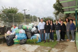 Read more about the article Irineópolis: Lixo Reciclado começa a ser recolhido nas escolas