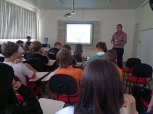 Read more about the article Mafra: MaWorkshop “A escola que temos e a escola que queremos”