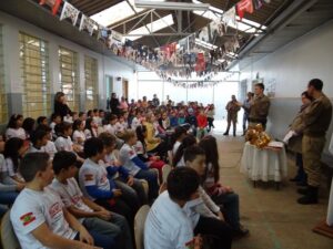 Read more about the article Formatura do Proerd movimenta escolas de Porto União