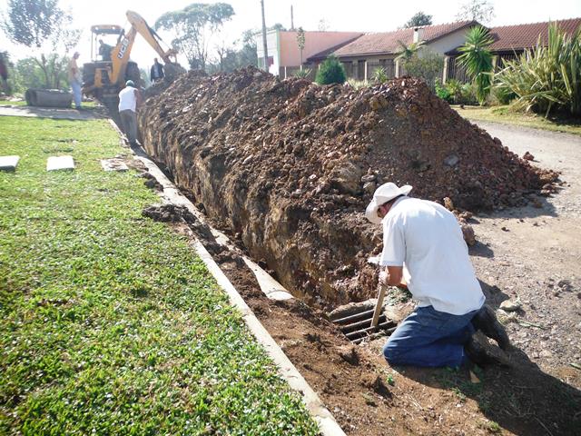 Read more about the article Mafra: Obras de drenagem pluvial são realizadas