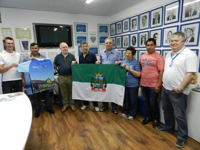 Read more about the article Irineópolis recebe homenagem do Avaí futebol Clube